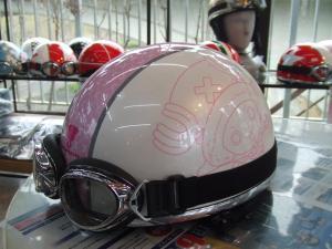 あのキャラクターがあなたの頭を守る時代がキタ バイク 自転車の購入修理ならハヤサカサイクル