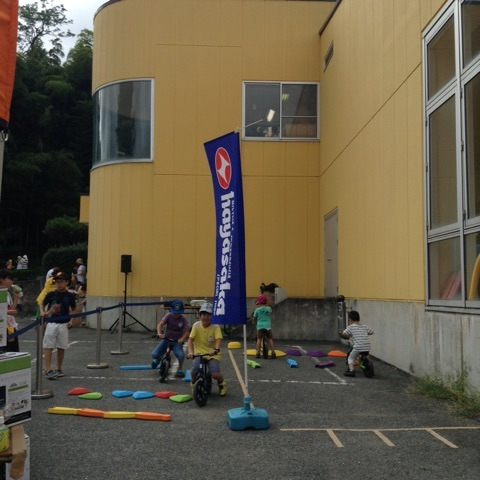 {19AC0AED-FEDB-45DC-9827-AF6B13BC1D19}