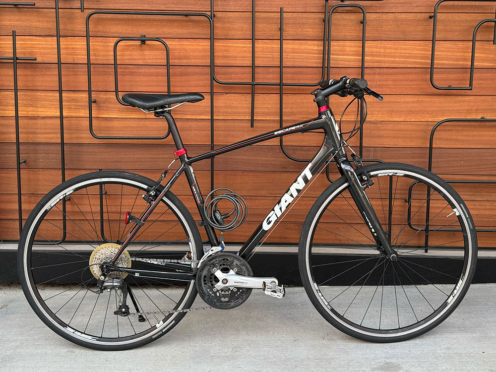 中古　美品　早い者勝ち！札幌引取限定　クロスバイク　その① 中古 美品 早い者勝ち！札幌引取限定 クロスバイク その① 早い