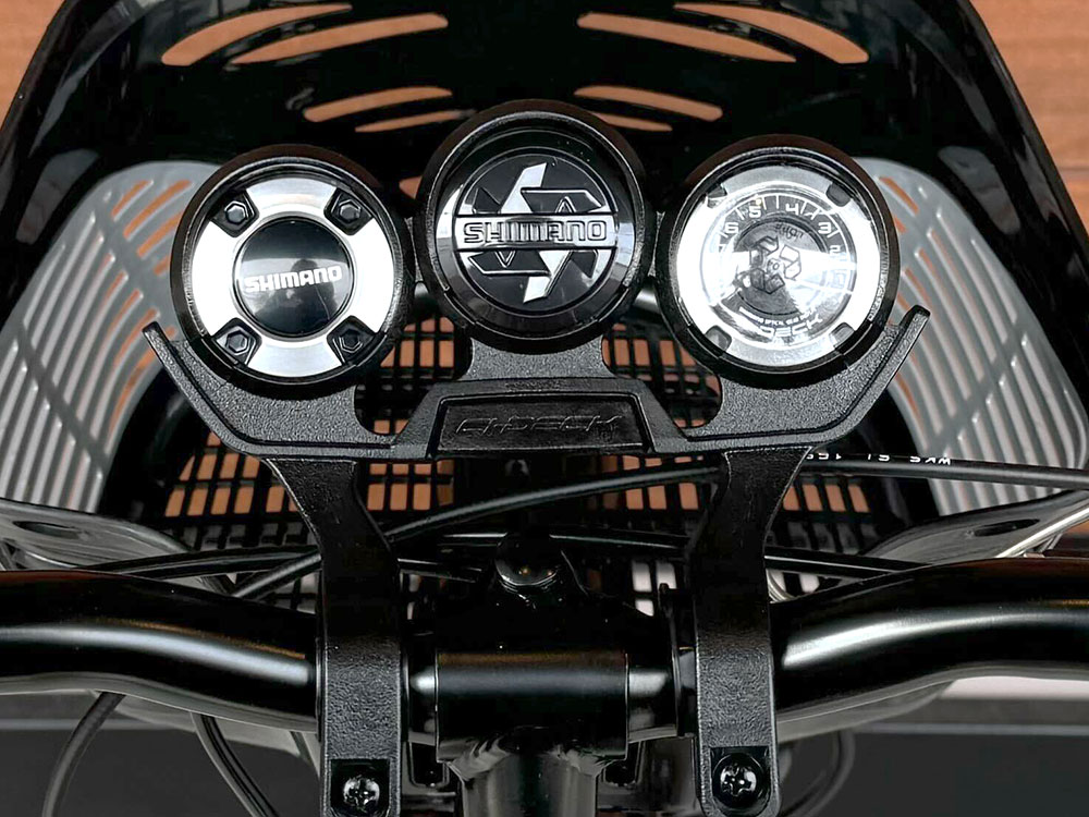 ブリヂストン|クロスファイヤーJr(22インチ・シルバー&ブラック)