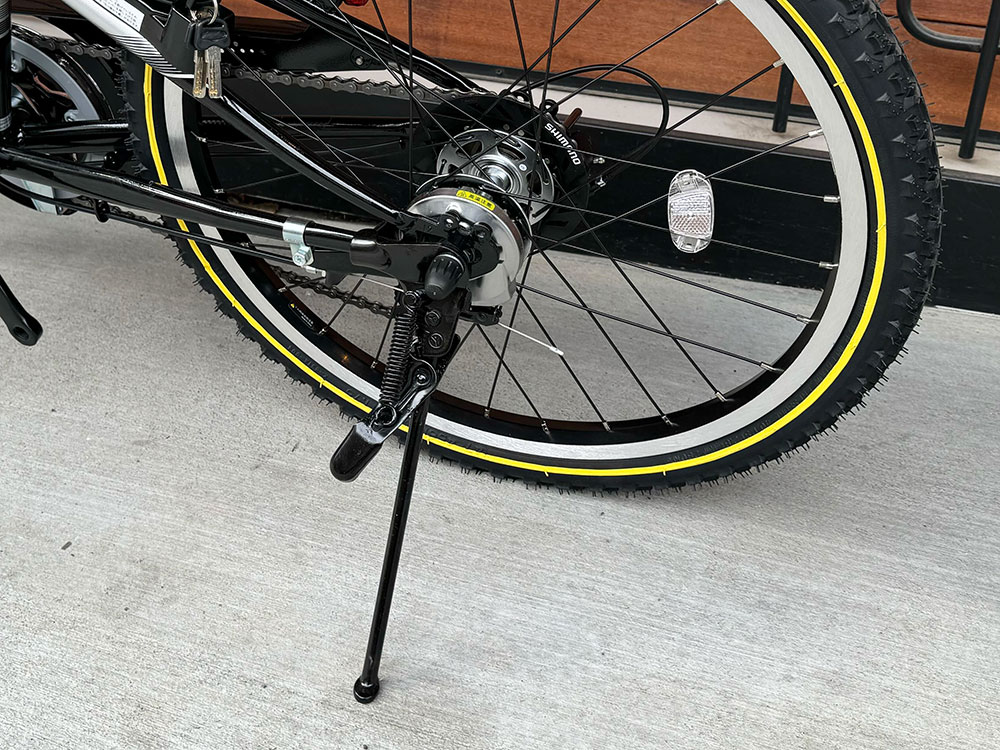 ブリヂストン|クロスファイヤーJr(22インチ・シルバー&ブラック)